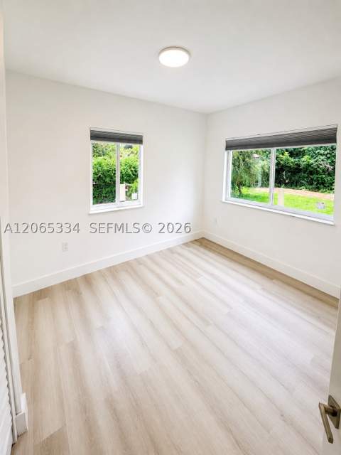 470 NE 130th St, North Miami FL - photo 7 of 12