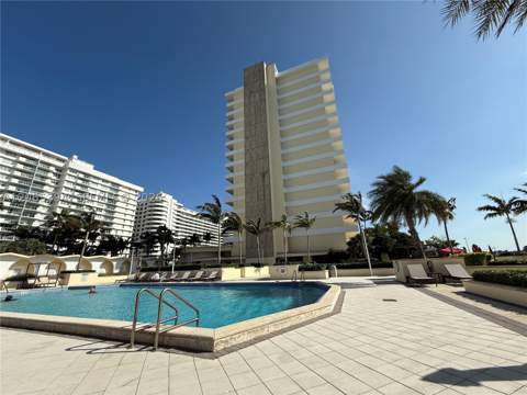 5600 Collins Ave 16G, Miami Beach FL - photo 24 of 45