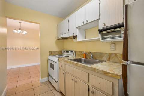 3881 W Flagler St 316, Miami FL - photo 7 of 21