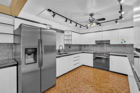 17520 NW 17th Ave, Miami Gardens FL - photo 14 of 36