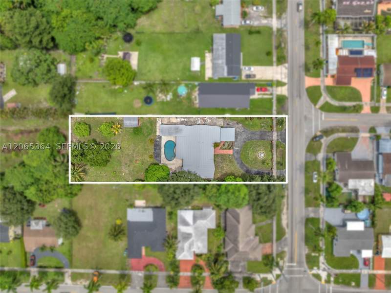 5 bedroom SingleFamilyResidence at 17520 NW 17th Ave, Sunny Isles Inland, Miami Gardens — photo 3