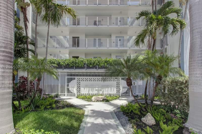1 bedroom Condominium at 1545 Euclid Ave 3C, Euclid East Condominium, Miami Beach — photo 2