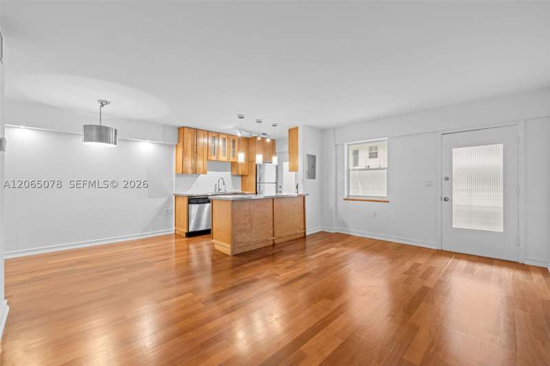 1 bedroom Condominium at 1545 Euclid Ave 3C, Euclid East Condominium, Miami Beach — photo 3