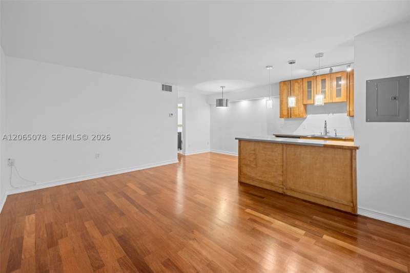 1 bedroom Condominium at 1545 Euclid Ave 3C, Euclid East Condominium, Miami Beach — photo 5