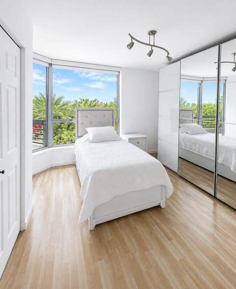 3600 Mystic Pointe Drive 608, Aventura FL - photo 13 of 36