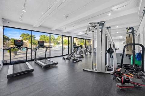 20401 NE 30th Ave 320-8, Aventura FL - photo 21 of 24