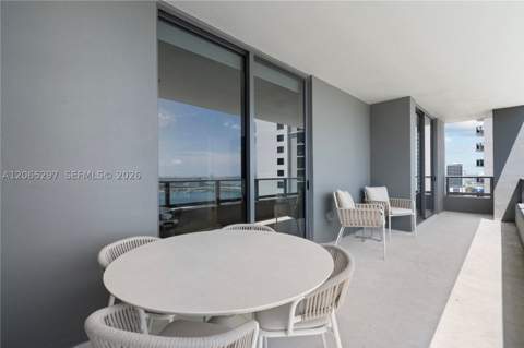 159 NE 6th St 2415, Miami FL - photo 6 of 37