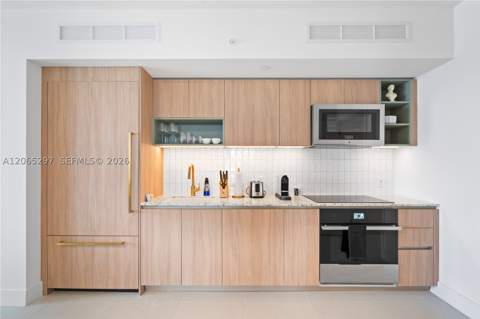 159 NE 6th St 2415, Miami FL - photo 8 of 37