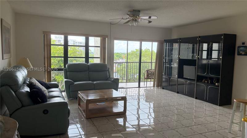 2 bedroom Condominium at 14201 SW 66th St 406- A, Racquet Club Of Kendale L, Miami — photo 3