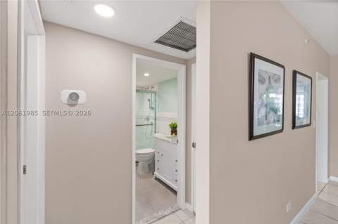 5601 Collins Ave 1216, Miami Beach FL - photo 8 of 30