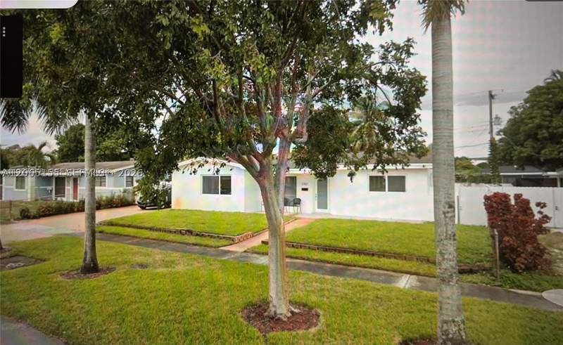 4 bedroom SingleFamilyResidence at 2301 NW 191st St, Bell Gardens, Miami Gardens — photo 2