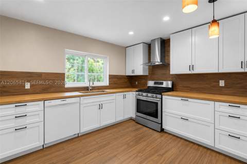 20301 SW 105th Ave, Cutler Bay FL - photo 15 of 55