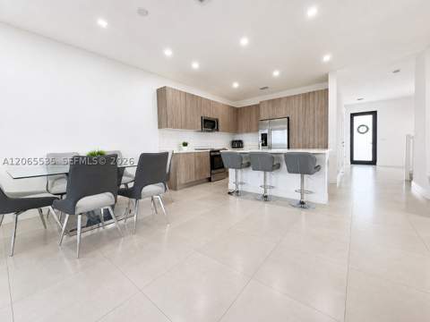 15749 SW 136th Ter, Miami FL - photo 8 of 63