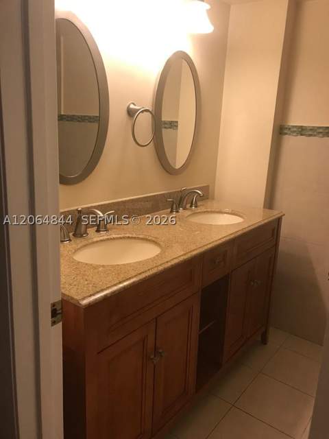 15830 SW 91st Ct, Palmetto Bay FL - photo 9 of 13