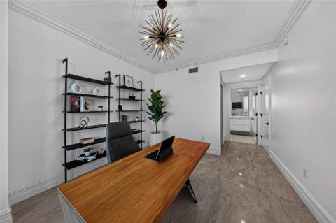 17301 Biscayne Boulevard 506, North Miami Beach FL - photo 20 of 54