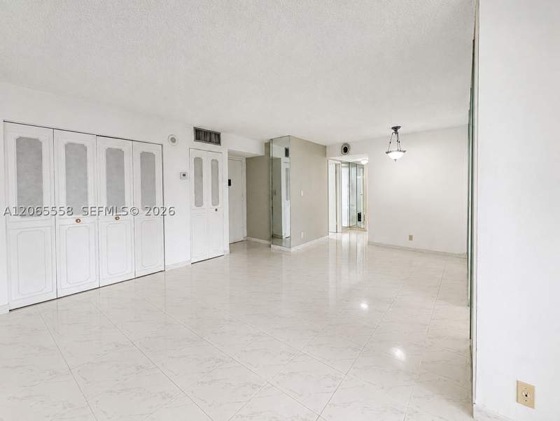 2 bedroom Condominium at 17011 N Bay Rd 801, Plaza Of Americas Condo P, Sunny Isles Beach — photo 4
