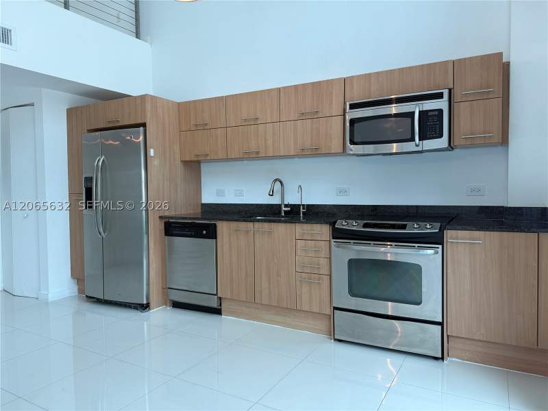 2 bedroom Condominium at 350 S Miami Ave 302, Wind Condo, Miami — photo 4