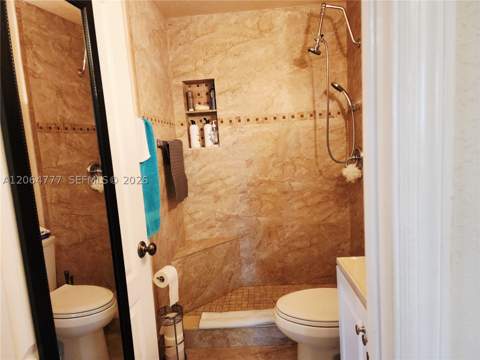 13701 SW 169th Ter, Miami FL - photo 16 of 28