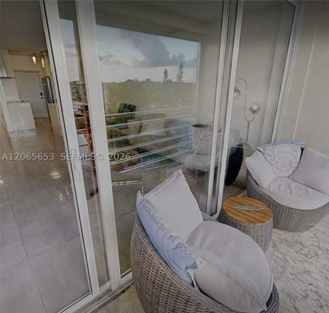 16850 S Glades Dr 5C, North Miami Beach FL - photo 11 of 38