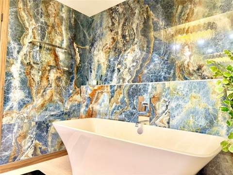 17301 Biscayne Blvd 1409, North Miami Beach FL - photo 23 of 71