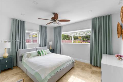 8920 NE 9th Ct, Miami FL - photo 24 of 30