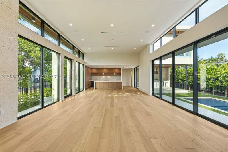 4 bedroom SingleFamilyResidence at 4031 NW 1st Ave, Princess Park, Miami — photo 4