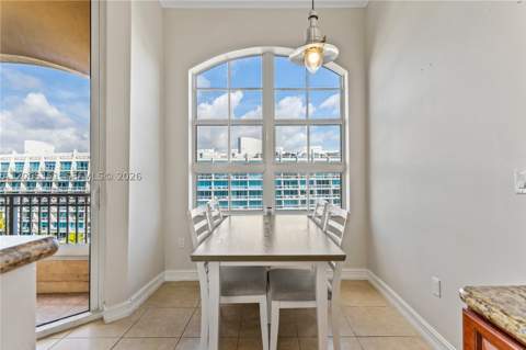 3001 NE 185th St 707, Aventura FL - photo 10 of 34