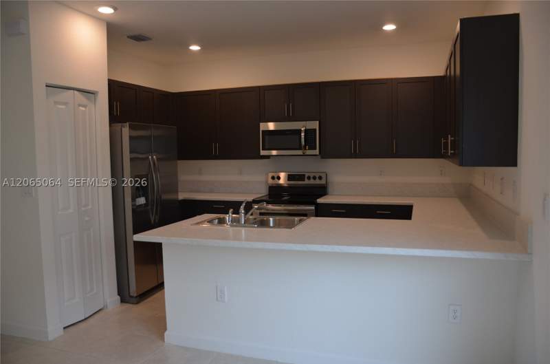3 bedroom Townhouse at 1801 SE 27th Ter, Keys Gate Residential, Homestead — photo 3
