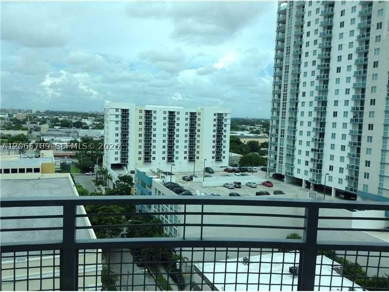 2 bedroom Condominium at 350 NE 24th St 1108, City 24 Condo, Miami — photo 5