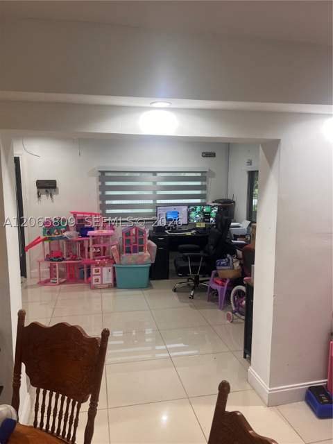 29045 SW 157th Ave, Homestead FL - photo 9 of 11