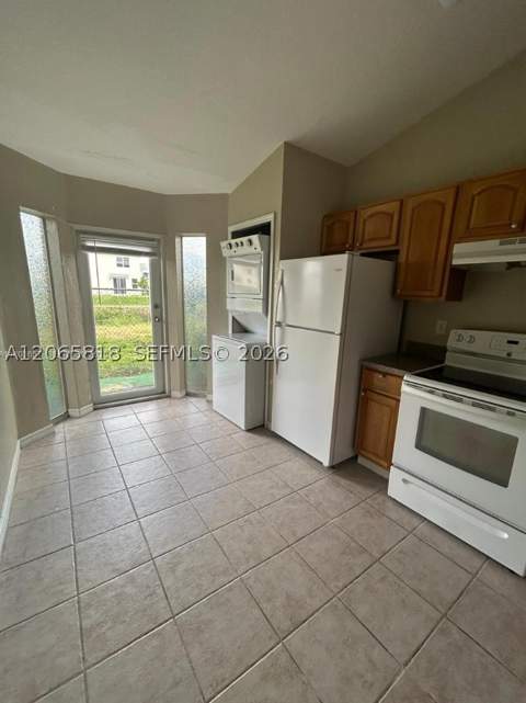 61 NE 13th Ave, Homestead FL - photo 13 of 17