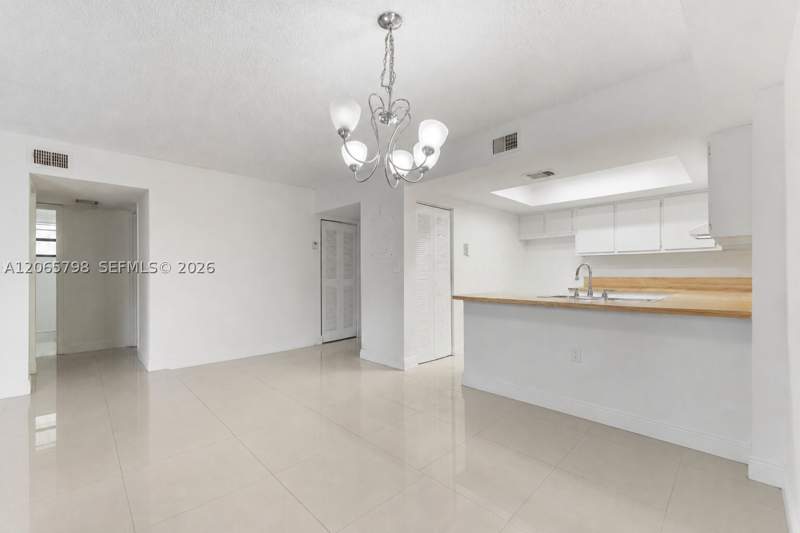 3 bedroom Condominium at 10895 NW 7th St 14-28, Terranova Condo #14, Miami — photo 4