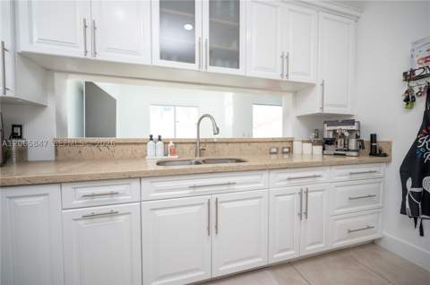 1046 NE 17th Ter, Homestead FL - photo 7 of 51