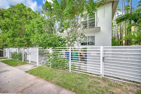 1560 Meridian Ave 207, Miami Beach FL - photo 17 of 23
