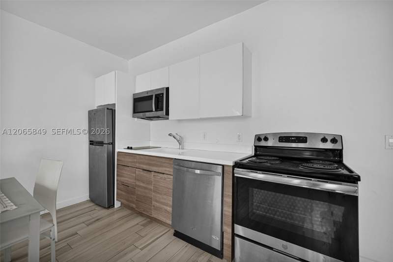 1 bedroom Condominium at 1560 Meridian Ave 207, Lincoln Sub, Miami Beach — photo 4