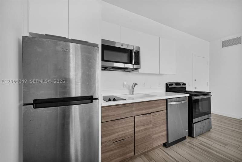 1 bedroom Condominium at 1560 Meridian Ave 207, Lincoln Sub, Miami Beach — photo 5