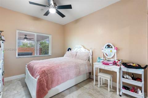 15717 SW 138th Ter, Miami FL - photo 22 of 23