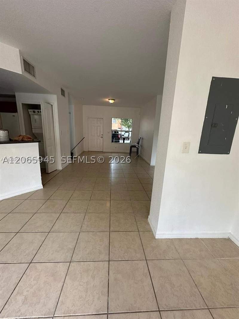 3 bedroom Townhouse at 948 SW 6th Ct 948, Abel Homes At Keys Winds, Florida City — photo 2