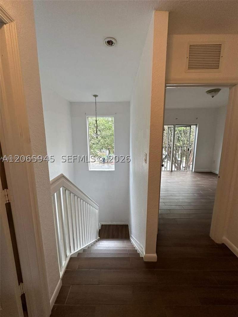 3 bedroom Townhouse at 948 SW 6th Ct 948, Abel Homes At Keys Winds, Florida City — photo 3