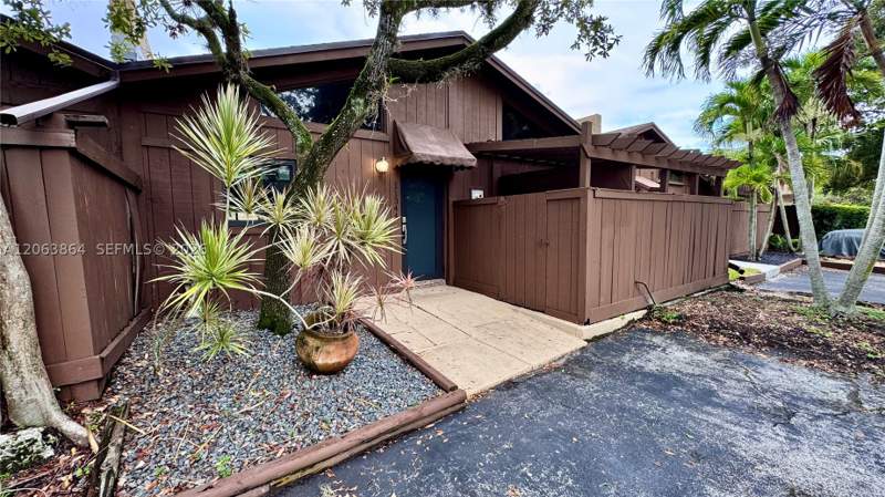 2 bedroom Townhouse at 11344 SW 112th Cir Ln S, Killian Pines Townhouses, Miami — photo 3