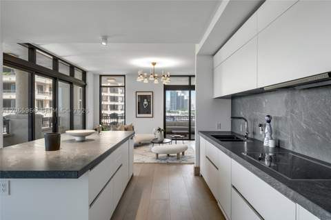 7061 Fisher Island Dr 7061, Miami Beach FL - photo 23 of 60