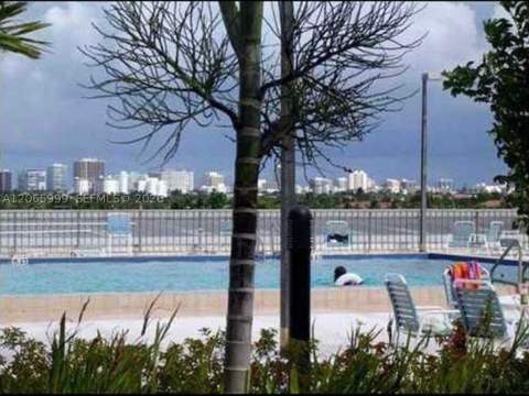 13499 Biscayne Blvd 506, North Miami FL - photo 10 of 13