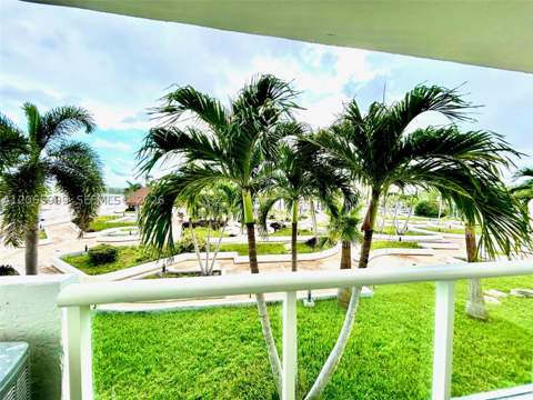 13499 Biscayne Blvd 506, North Miami FL - photo 11 of 13