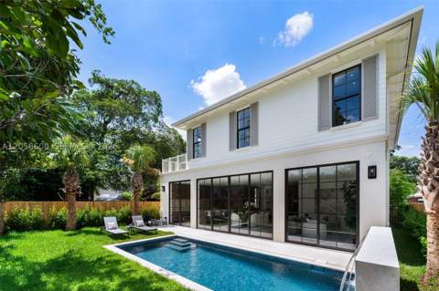 3372 Charles Ave, Miami FL - photo 16 of 18
