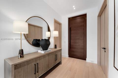 3372 Charles Ave, Miami FL - photo 6 of 18