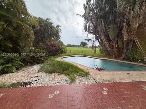 485 S Shore Dr, Miami Beach FL - photo 7 of 17