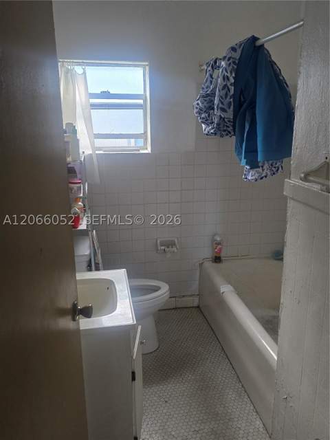 1368 NW 56th St, Miami FL - photo 7 of 13