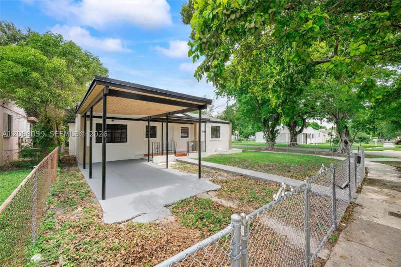 4 bedroom SingleFamilyResidence at 1157 NW 45th St, W Buena Vista Cen, Miami — photo 2