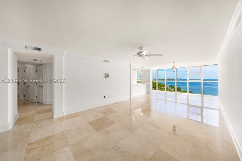 3 bedroom Condominium at 600 Grapetree Dr 11DN, Mar-Azul Condo, Key Biscayne — photo 2