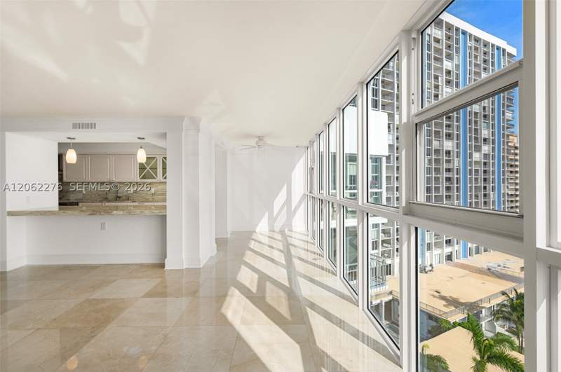3 bedroom Condominium at 600 Grapetree Dr 11DN, Mar-Azul Condo, Key Biscayne — photo 5